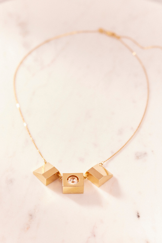 Ruifier Icon Motion Topaz Necklace