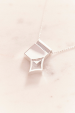 Ruifier Diamond Necklace – White Diamonds